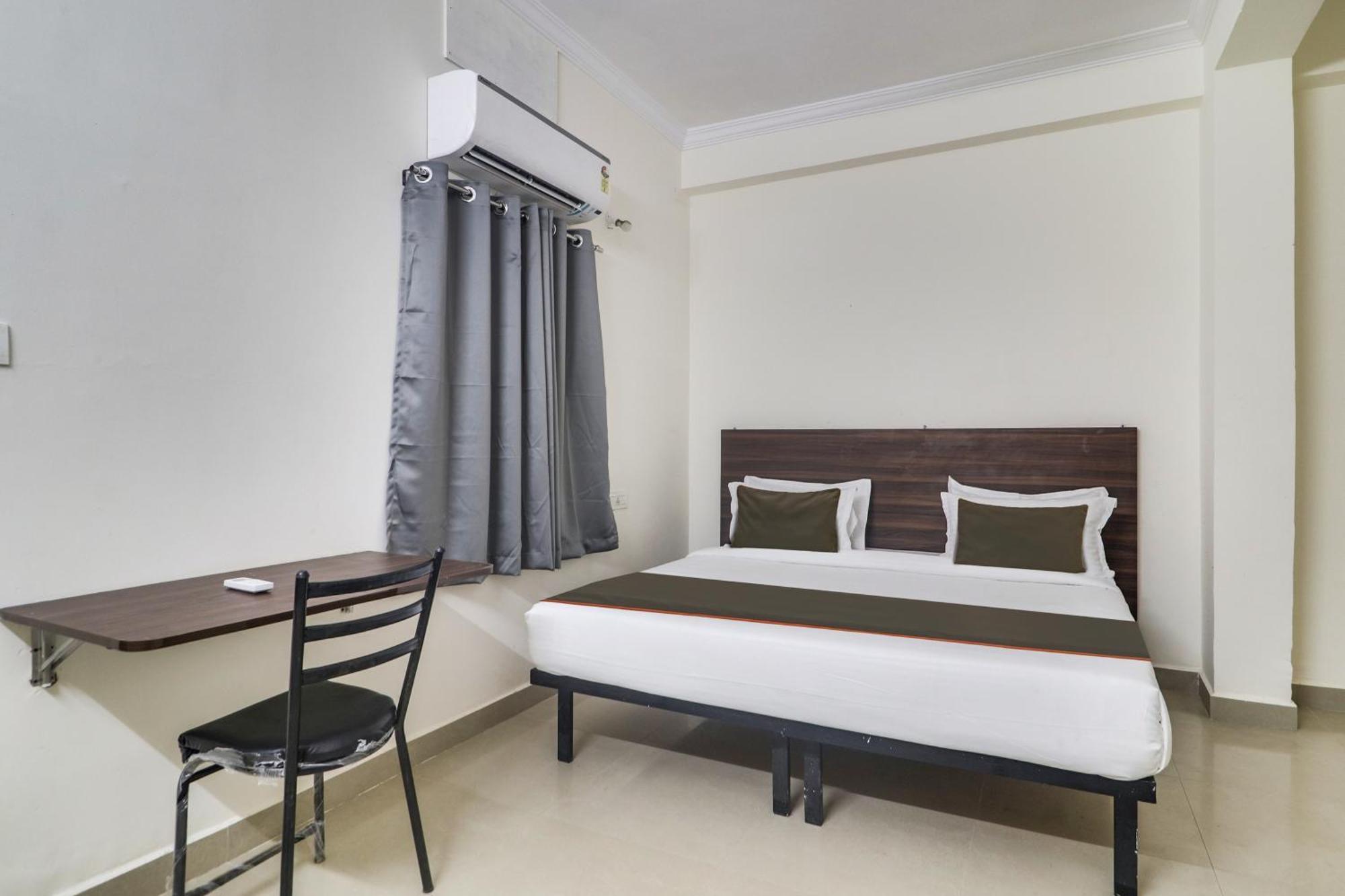 Hotel Collection O Sbr Kondapur Near Rto Office Hyderabad Exterior foto
