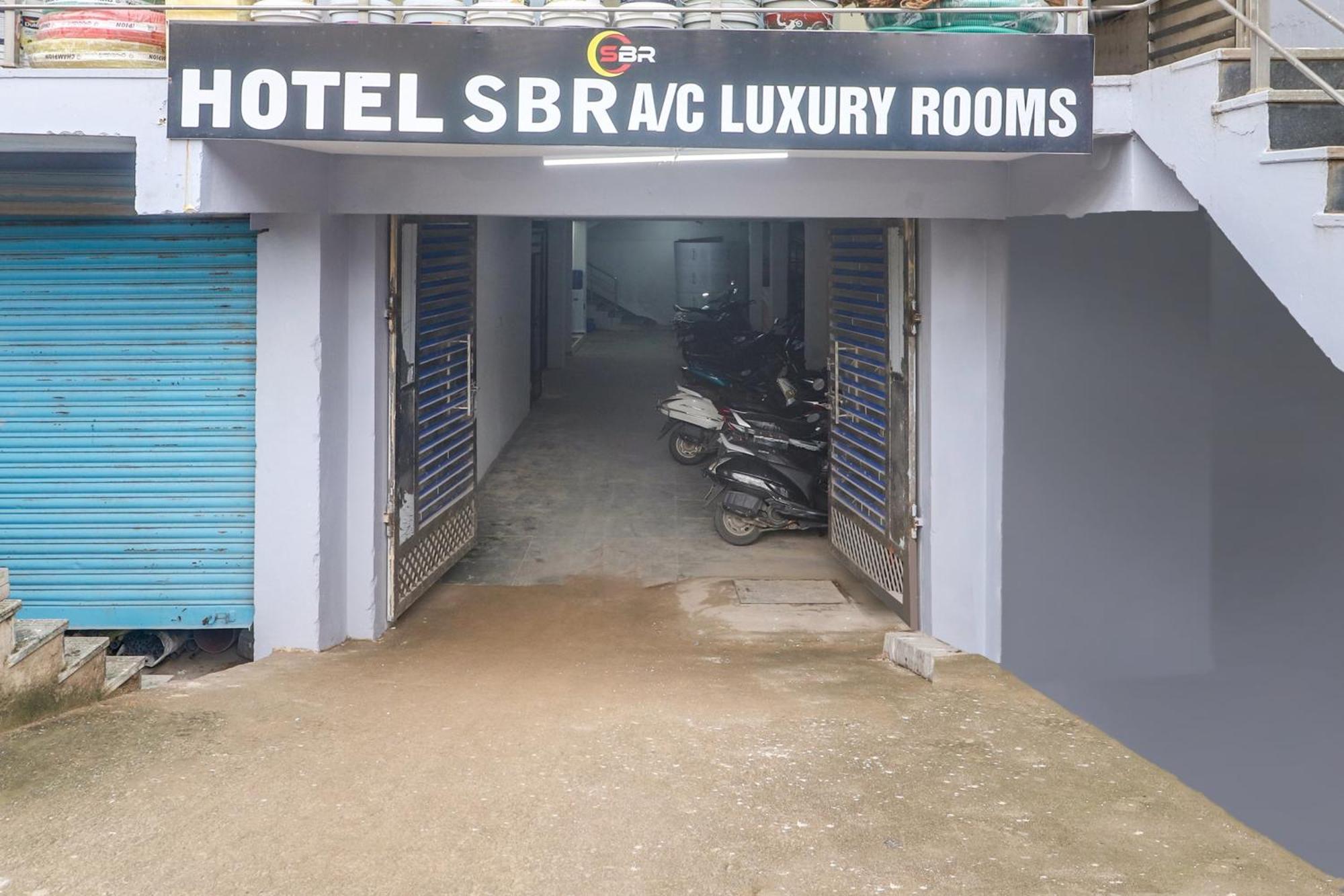 Hotel Collection O Sbr Kondapur Near Rto Office Hyderabad Exterior foto